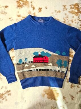 Vintage Woolrich Woman 100% Wool Novelty Farm Barn Sheep Knit Sweater Medium
